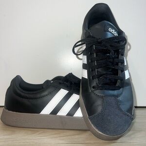 Adidas Low top black & white with Gum sole W8.5